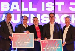 Deutscher Handballbund übergibt „Host-city“-Schild an Stadt Stuttgart