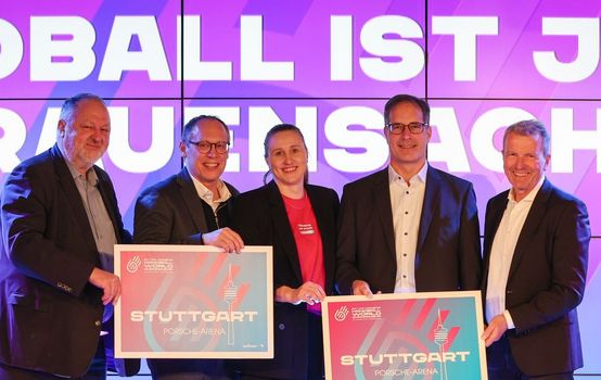 Deutscher Handballbund übergibt „Host-city“-Schild an Stadt Stuttgart